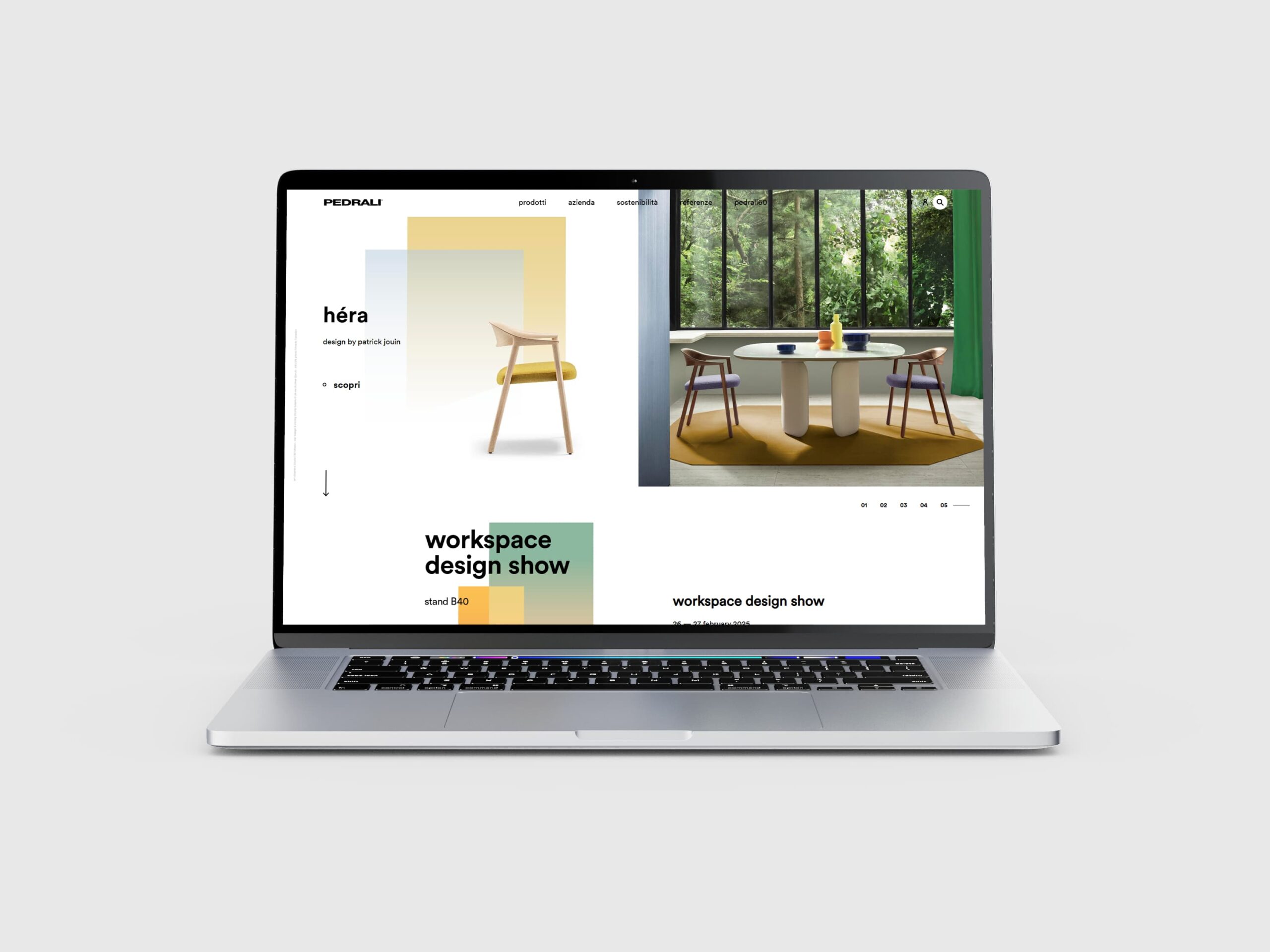 Homepage del sito web Pedrali visualizzata su laptop, mostra un'interfaccia pulita e moderna focalizzata sul design dei prodotti